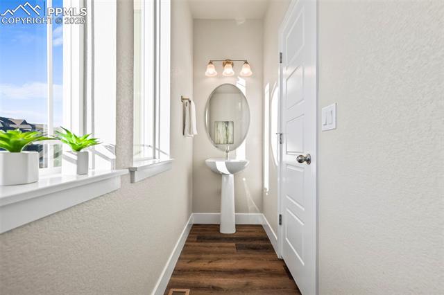 6429 Deco Drive