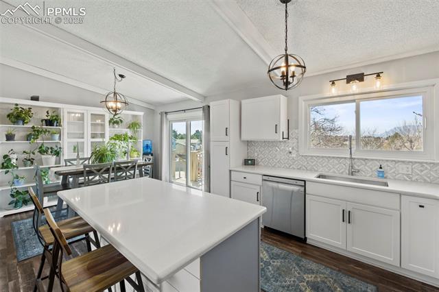 2645 Sunbird Drive