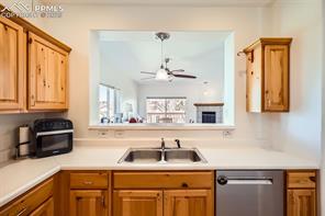 2602 Thrush Grove