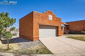 2602 Thrush Grove