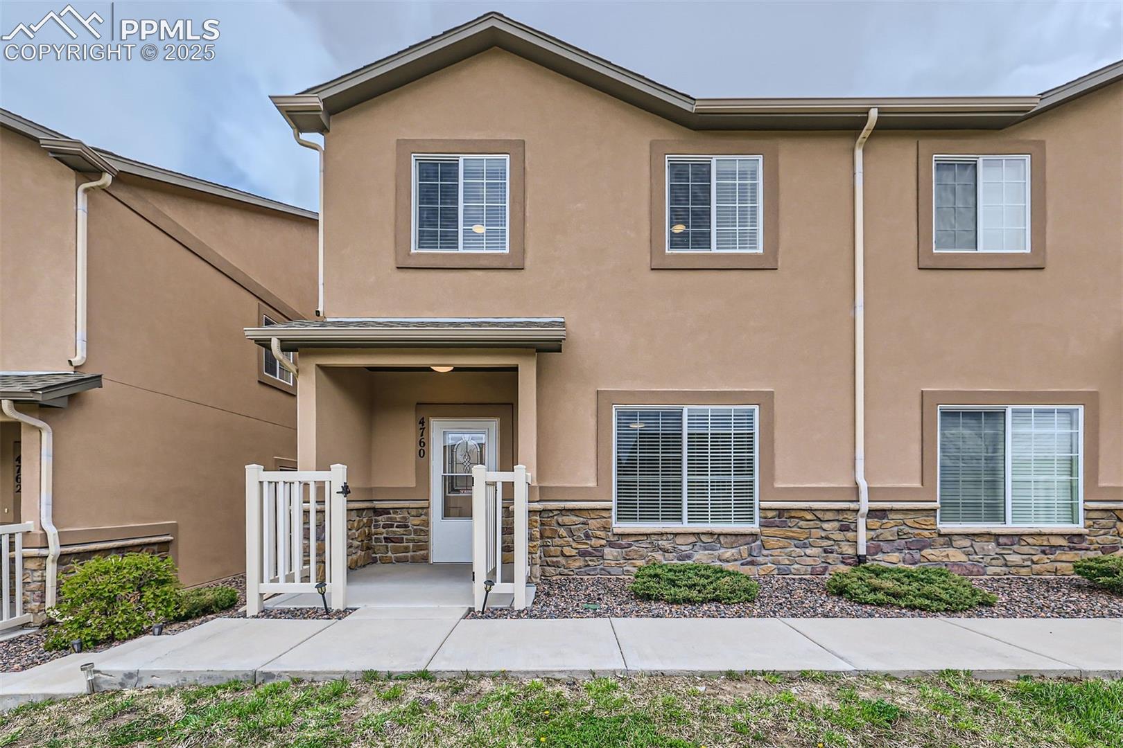 4760 Kerry Lynn View