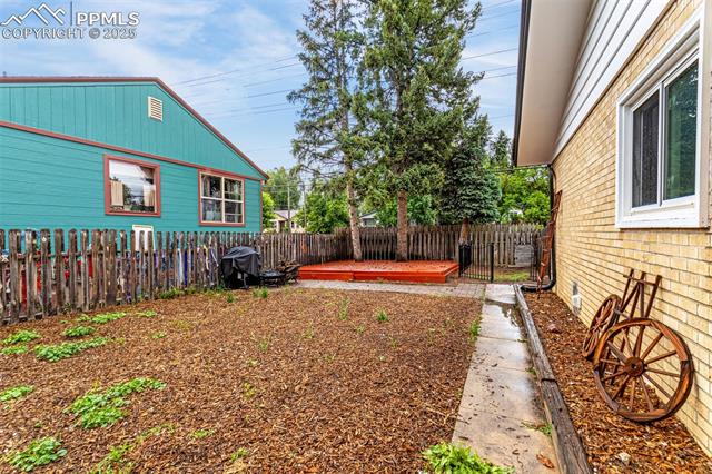 1604 E Kiowa Street