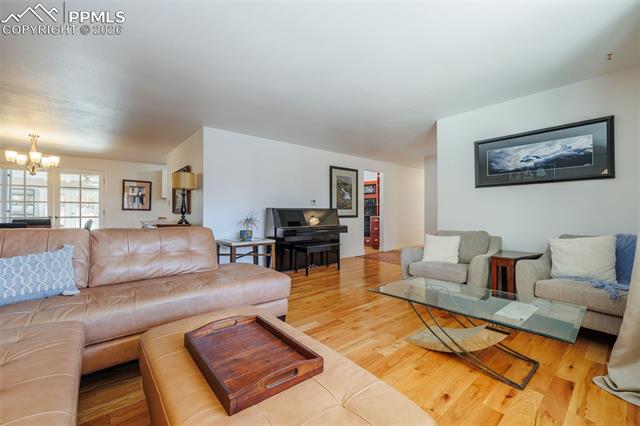 2211 Monteagle Street