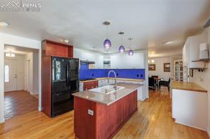 2211 Monteagle Street