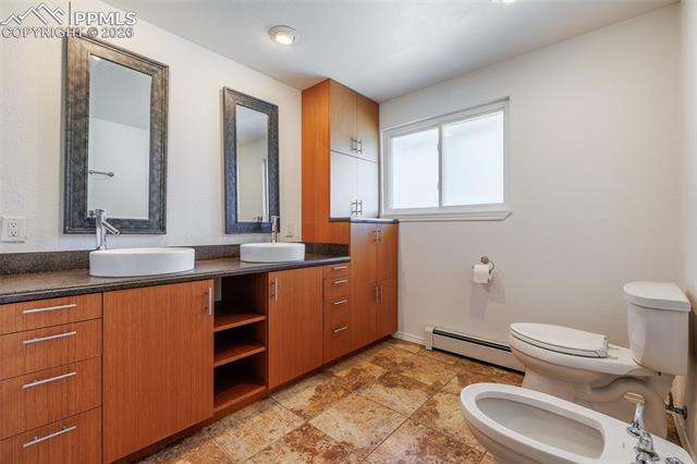 2211 Monteagle Street