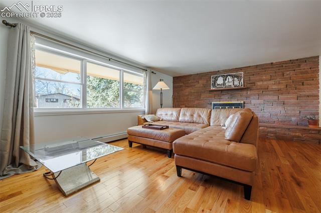 2211 Monteagle Street