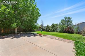 7043 Bonnie Brae Lane