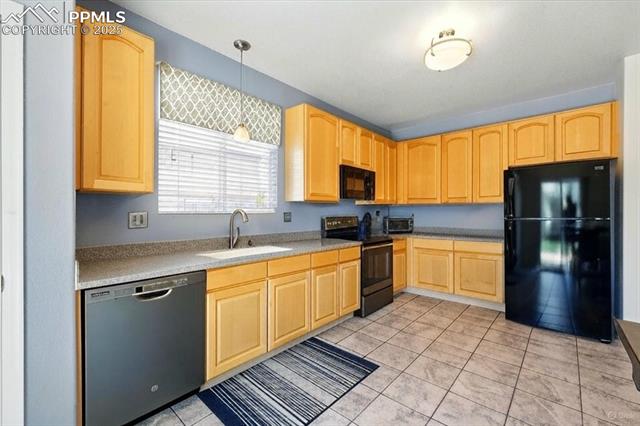 7043 Bonnie Brae Lane