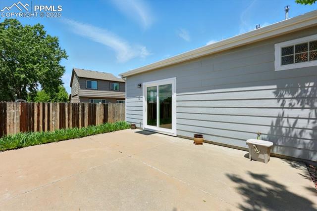 7043 Bonnie Brae Lane