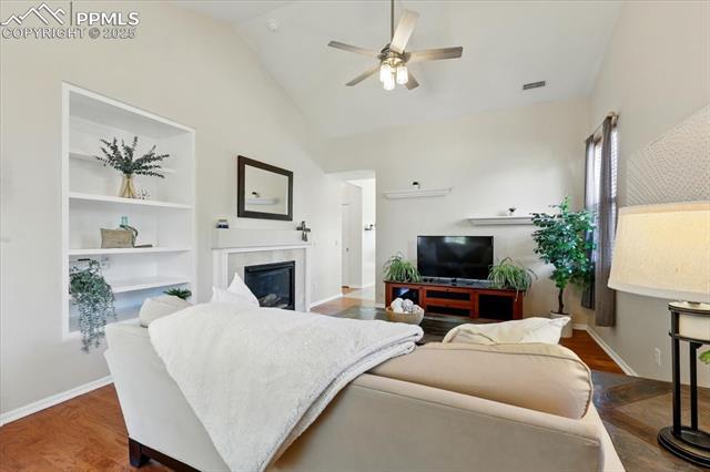 7043 Bonnie Brae Lane