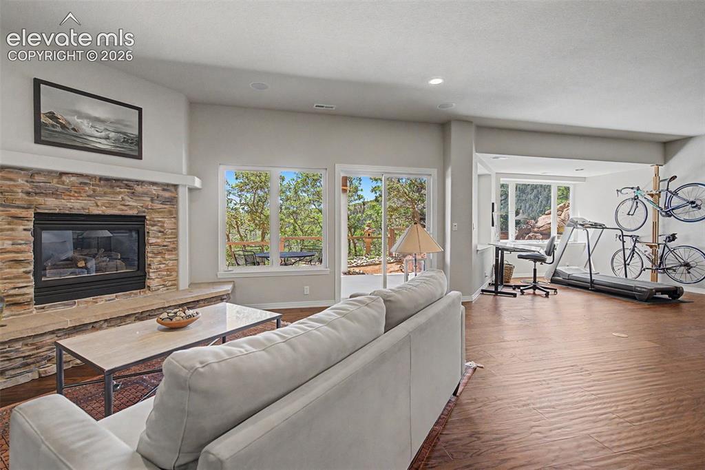 3355 Angelstone Point
