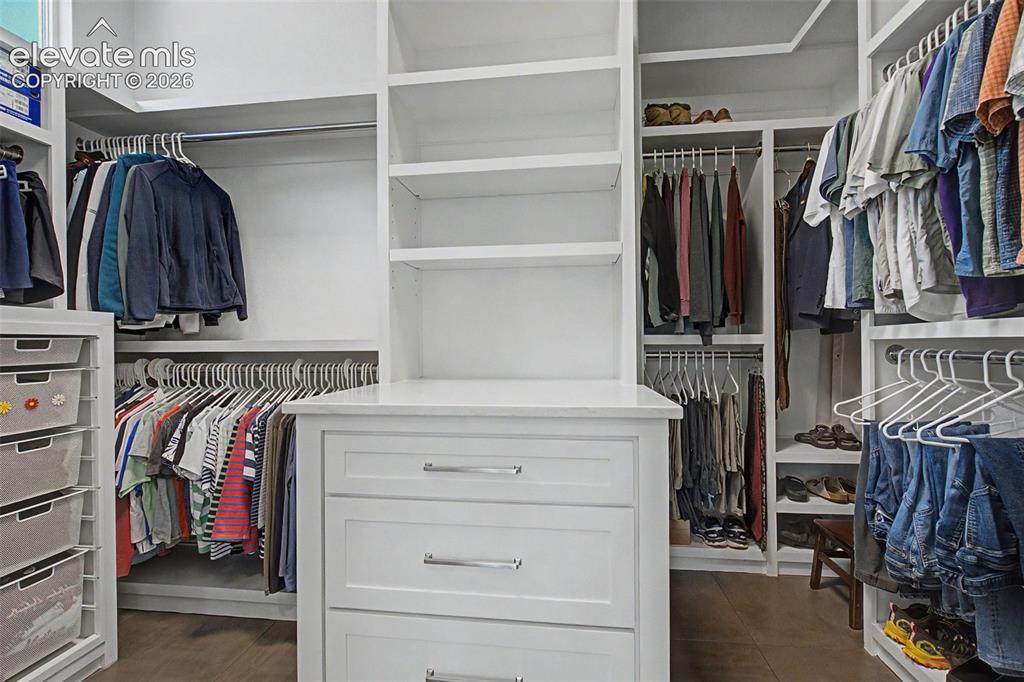 3355 Angelstone Point