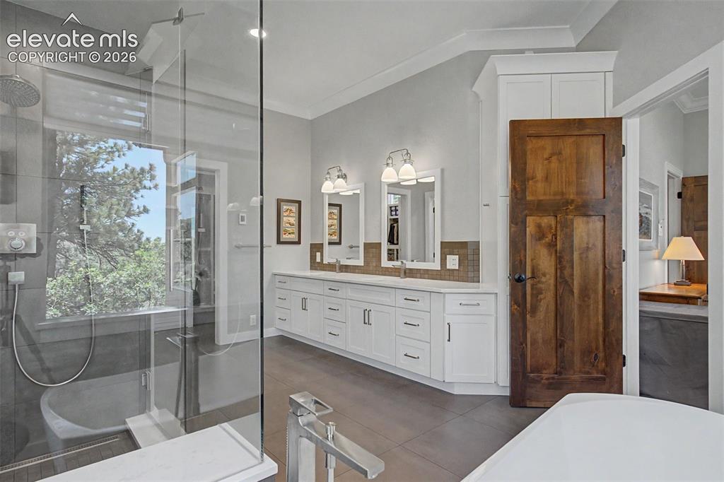 3355 Angelstone Point