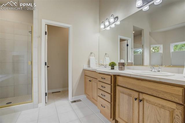 14401 Eagle Villa Grove