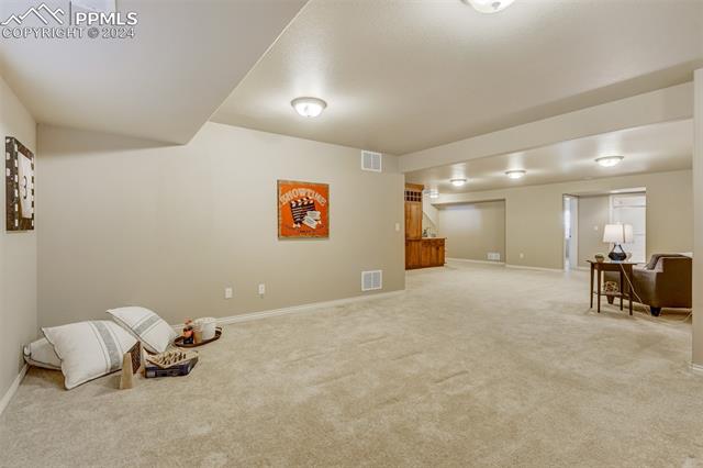 1744 Valley Stream Court