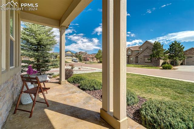 1744 Valley Stream Court