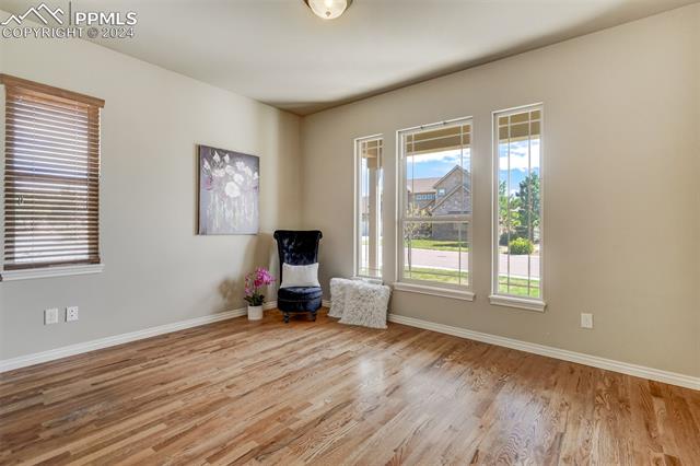 1744 Valley Stream Court