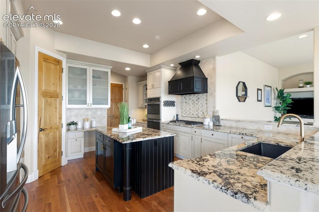 7615 Dante Way
