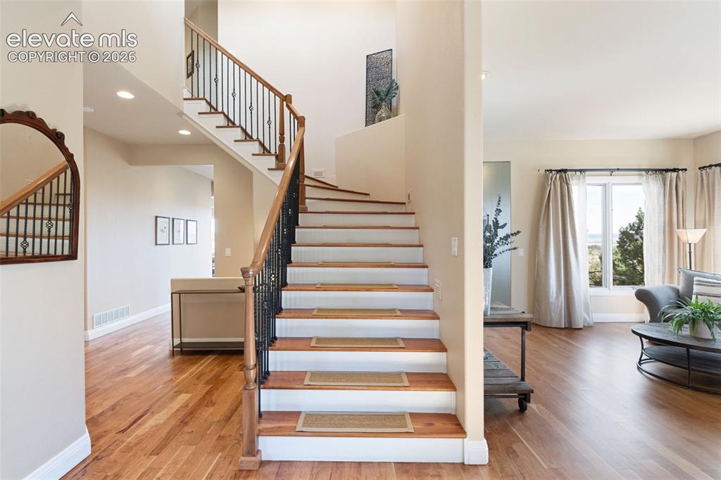 7615 Dante Way