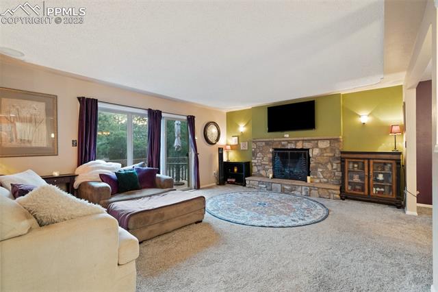 6985 Mikado Lane