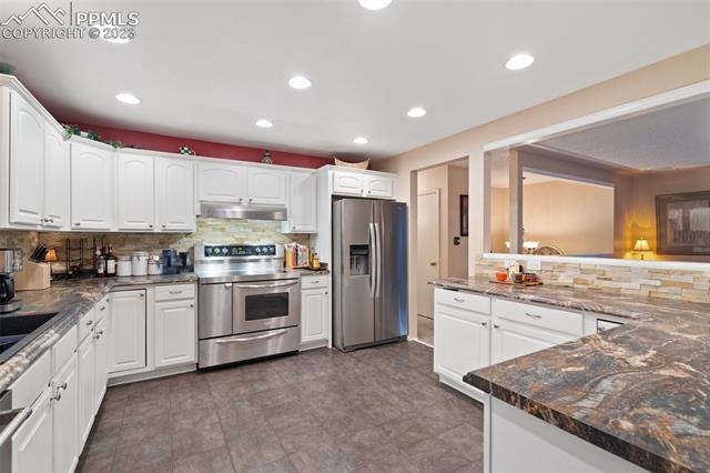 6985 Mikado Lane