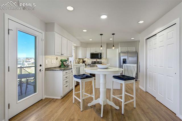 1944 Queens Canyon Court