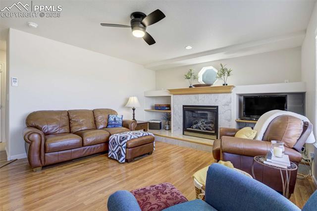 1944 Queens Canyon Court