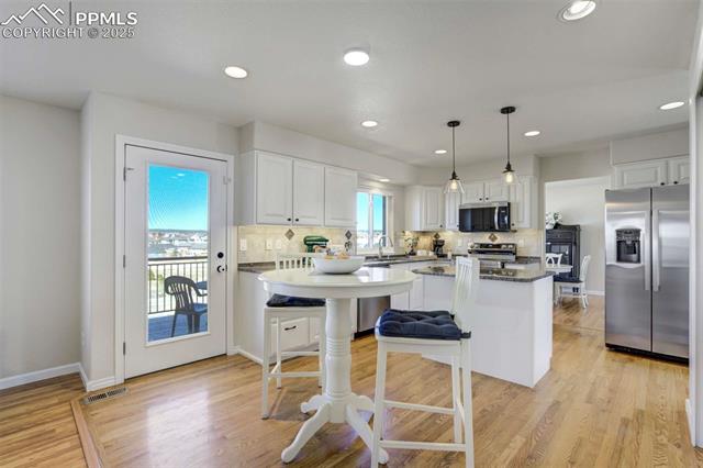 1944 Queens Canyon Court