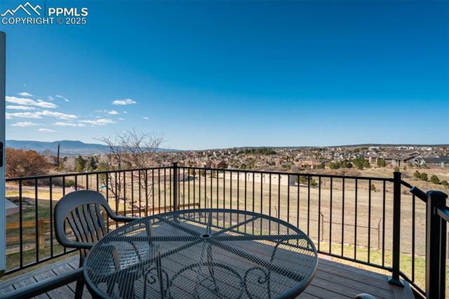 1944 Queens Canyon Court