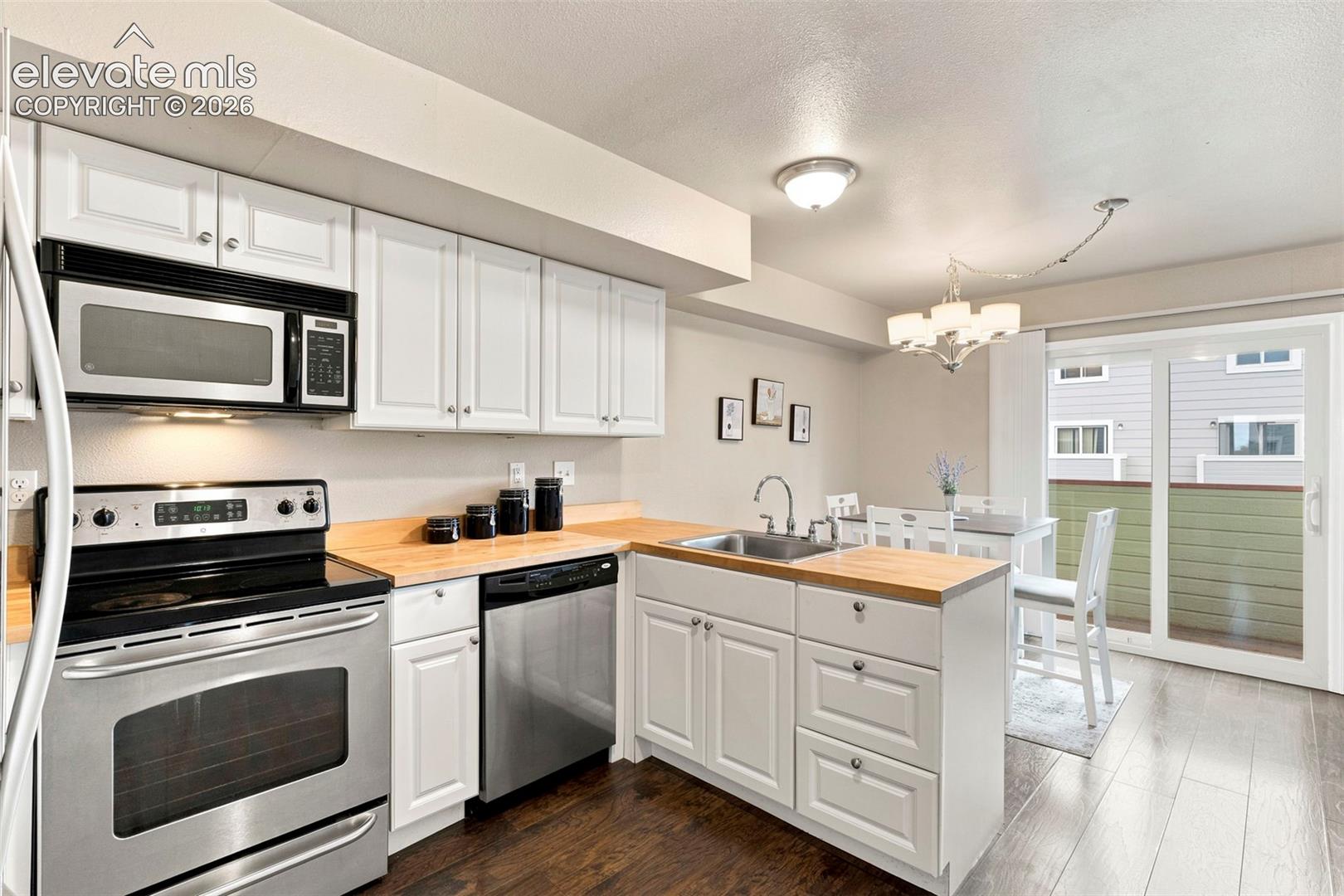 5362 Solar Ridge Drive