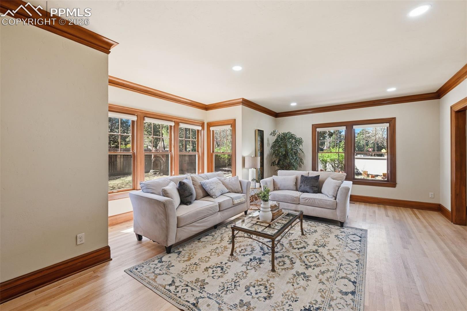 1411 Mesa Avenue