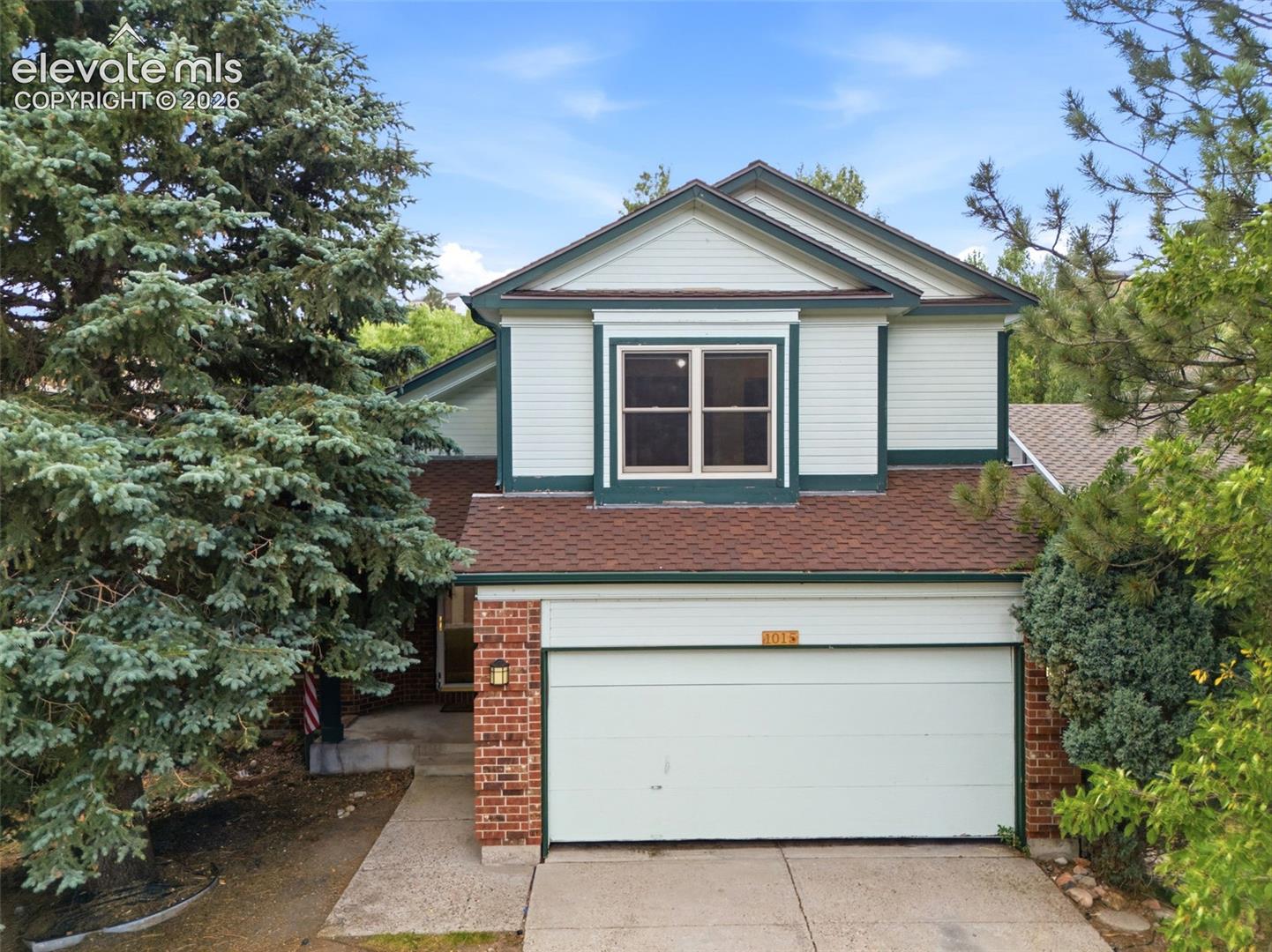1015 Dancing Horse Drive