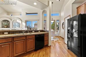 8746 Country Creek Trail