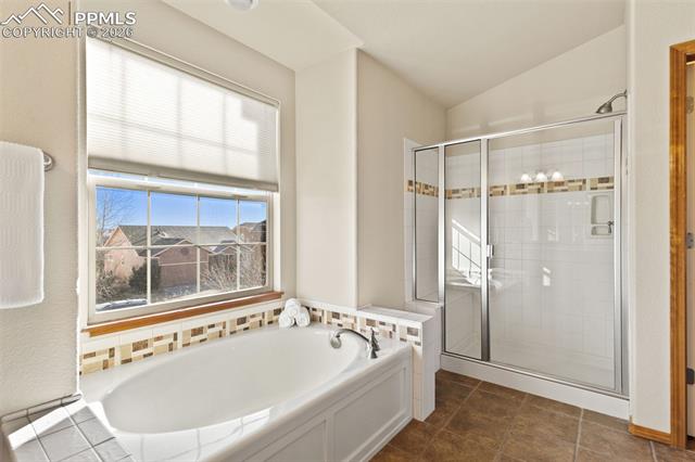 8746 Country Creek Trail