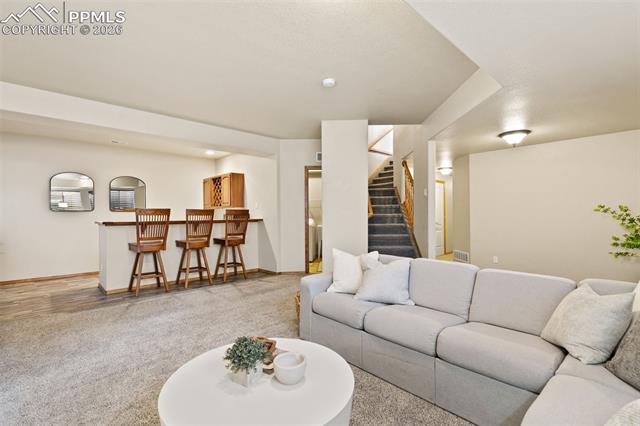 8746 Country Creek Trail