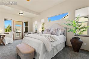 8746 Country Creek Trail