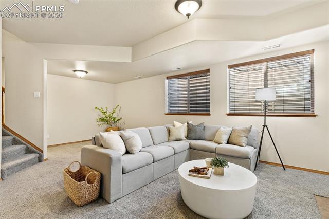 8746 Country Creek Trail