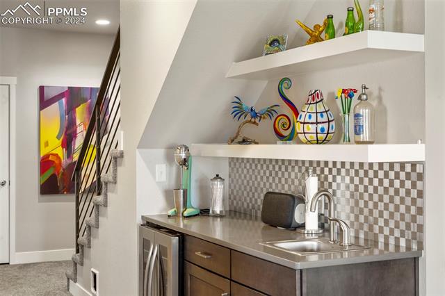 4513 Hanging Lake Circle