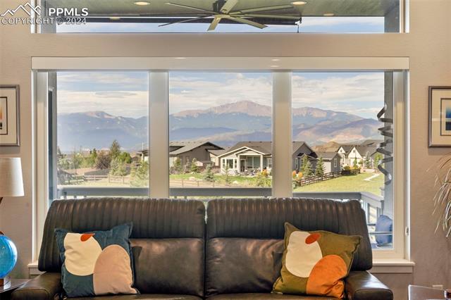 4513 Hanging Lake Circle