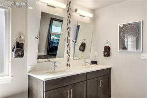 4513 Hanging Lake Circle