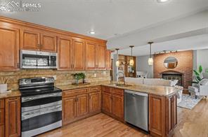 5376 Cliff Point Circle