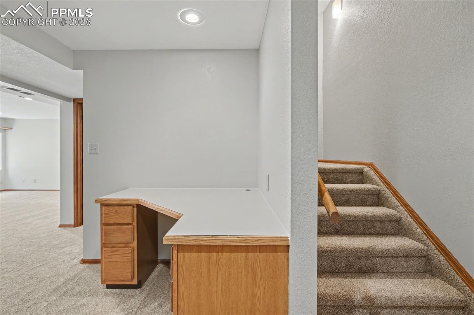 5376 Cliff Point Circle