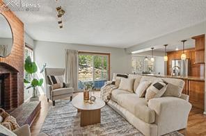 5376 Cliff Point Circle