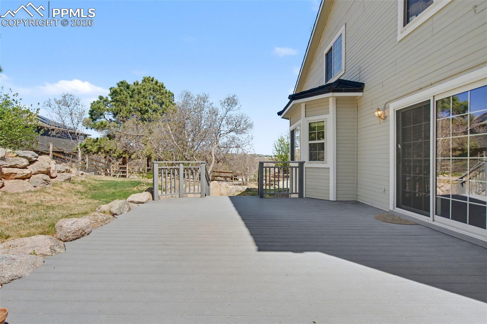 5376 Cliff Point Circle