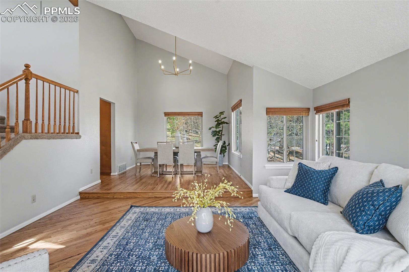 5376 Cliff Point Circle
