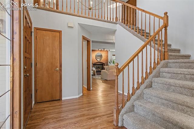 5376 Cliff Point Circle