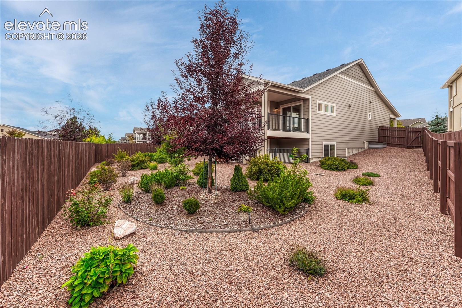 11082 FALLING SNOW Lane