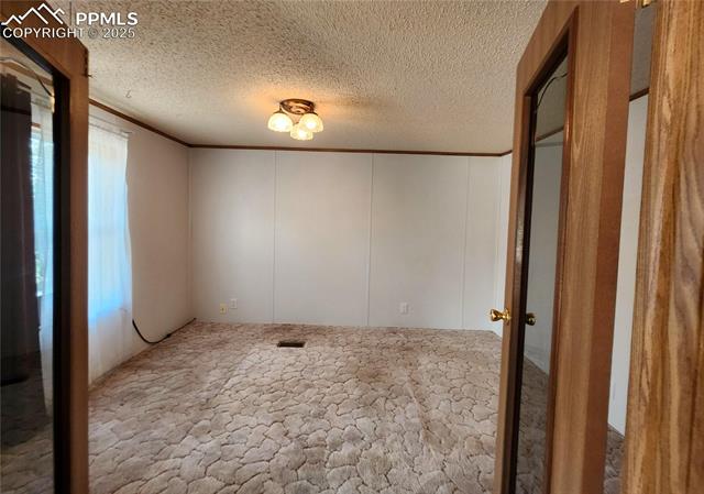 400 Pikes Peak Lane