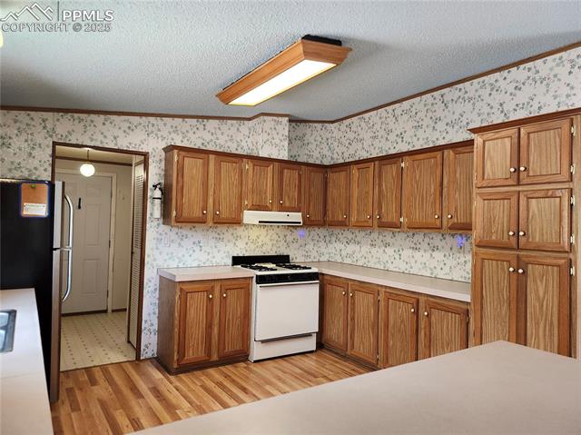 400 Pikes Peak Lane