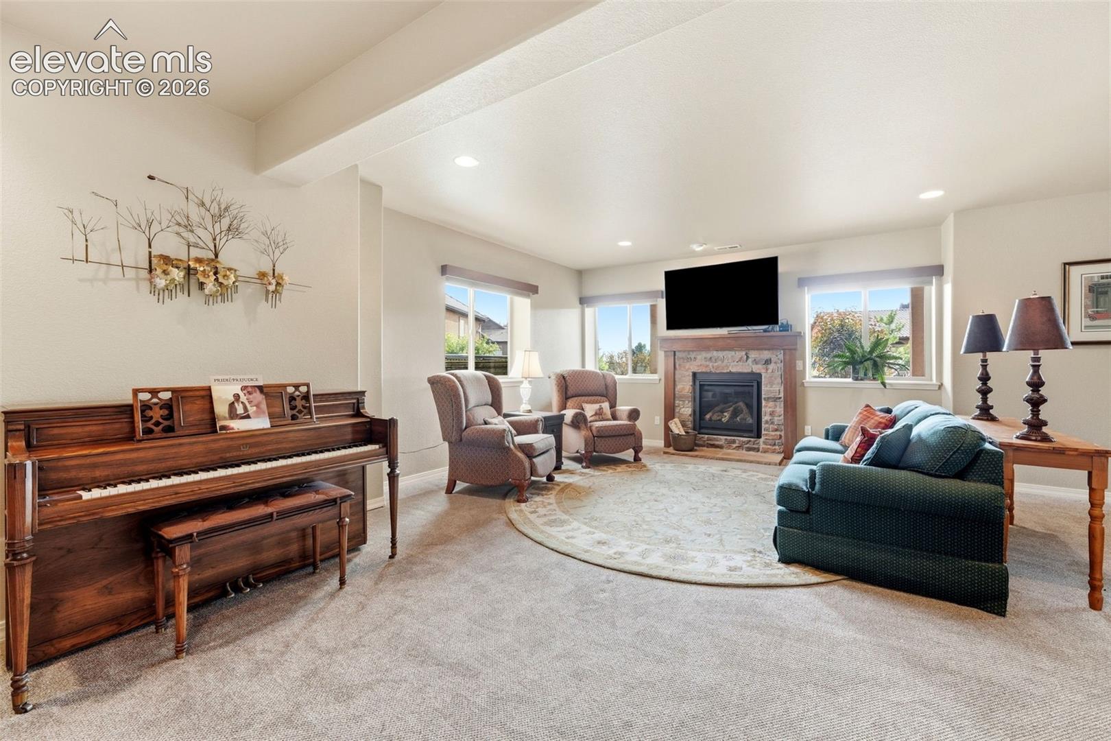 12909 Cupcake Heights